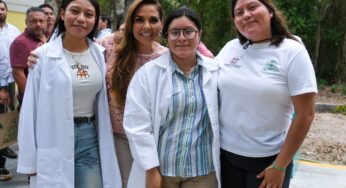 Mara Lezama anunció que bajo su administración habrá más becas para que estudiantes sigan su educación en Cozumel